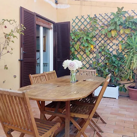 4bnb - Navona Rooftop Apartman *